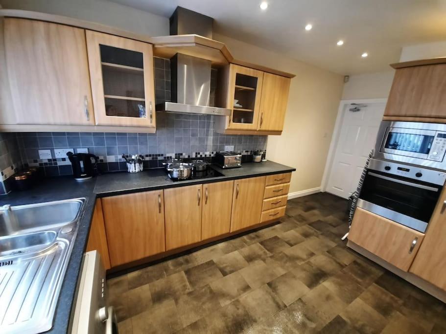 솔리헐 Luxury 5-Bed House Near Nec & Bhx 아파트 외부 사진